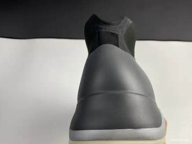 Barium H68771 Quantum Yeezy Adidas 0529